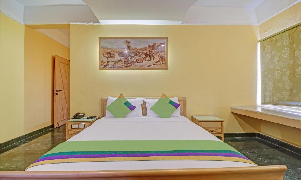 Treebo Komfort Suites, 3 Km From Mysore Palace Exterior photo