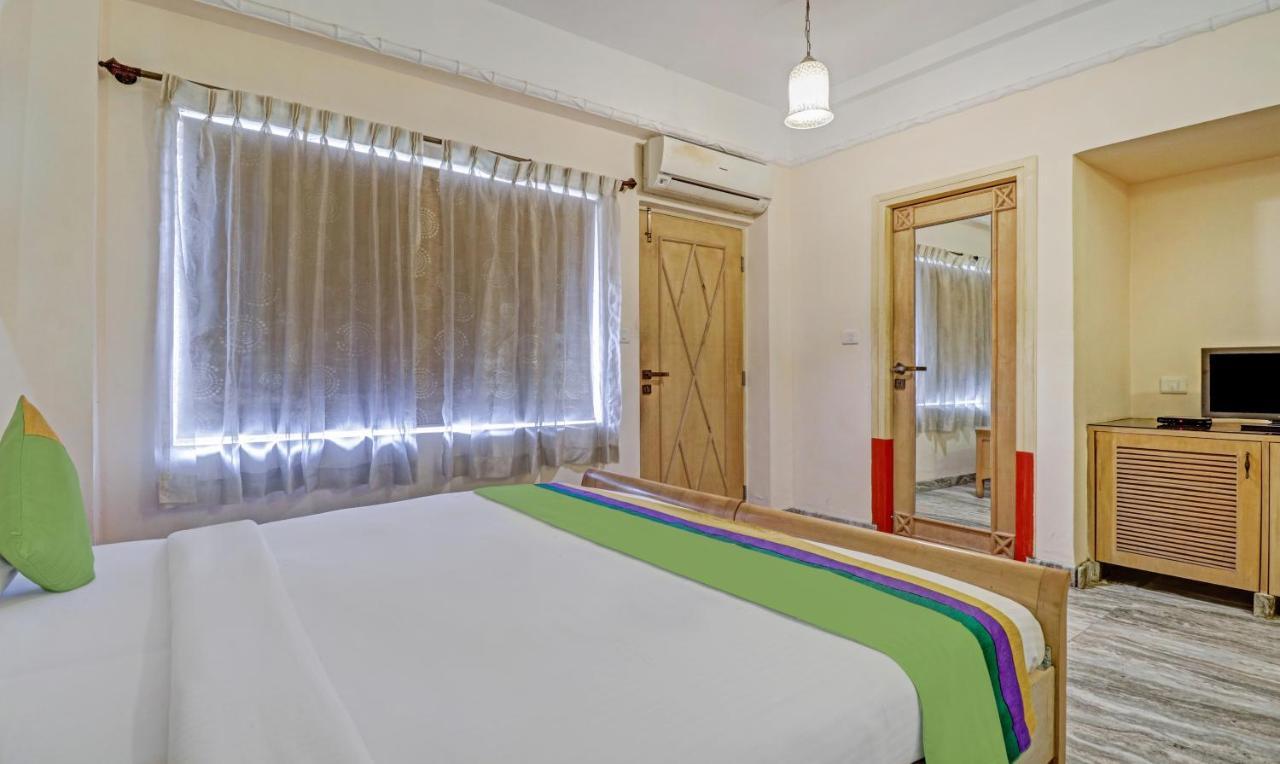 Treebo Komfort Suites, 3 Km From Mysore Palace Exterior photo